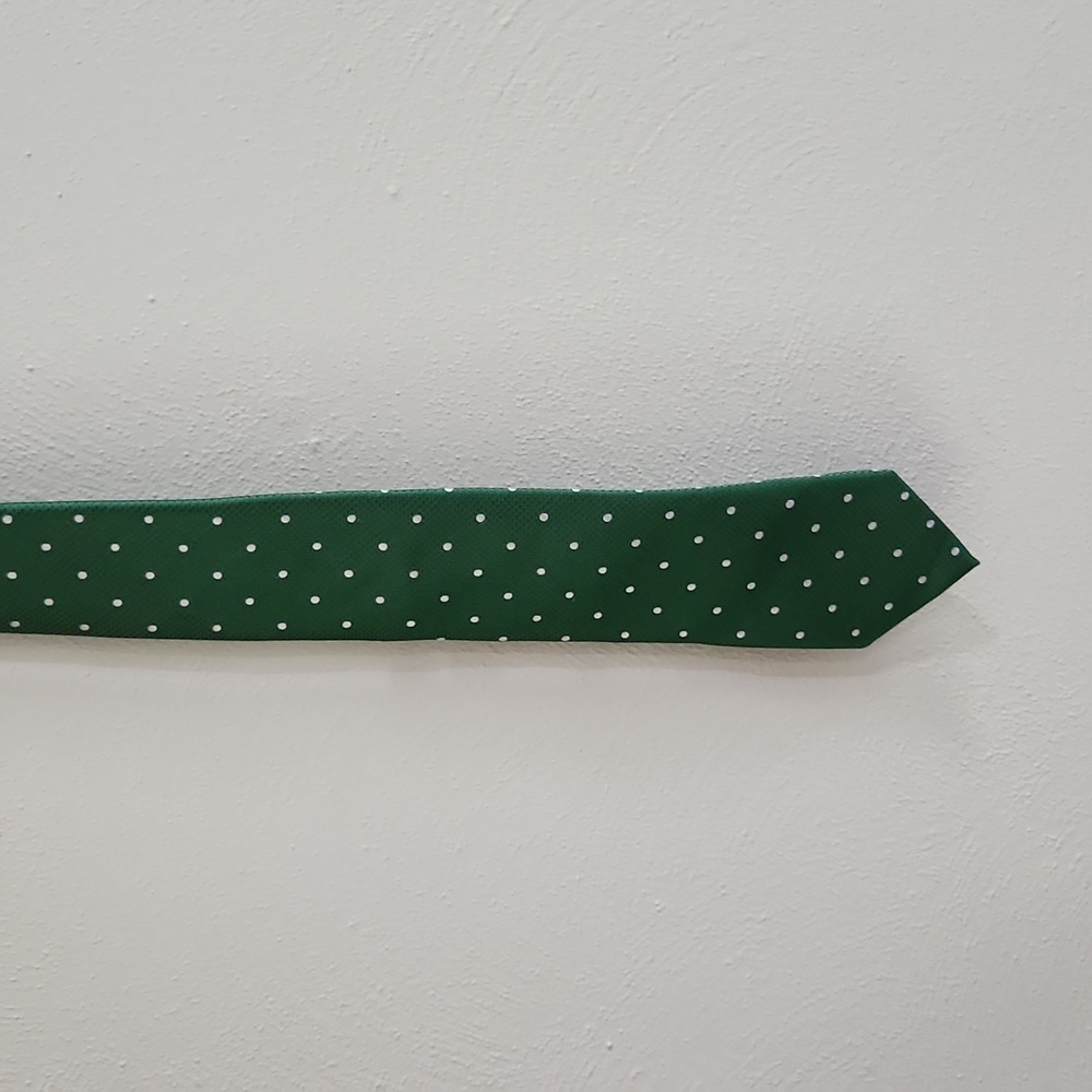 Green and White Polka Dot Tie